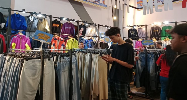 Event Thrifting Tirtonadi 2025 Hidupkan Semangat Fashion Anak Muda