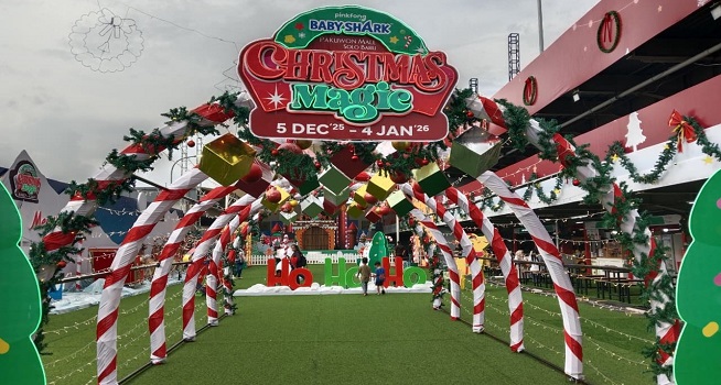 Festival Baby Shark Christmas Magic Meriahkan Libur Akhir Tahun di Pakuwon Mall Solo Baru