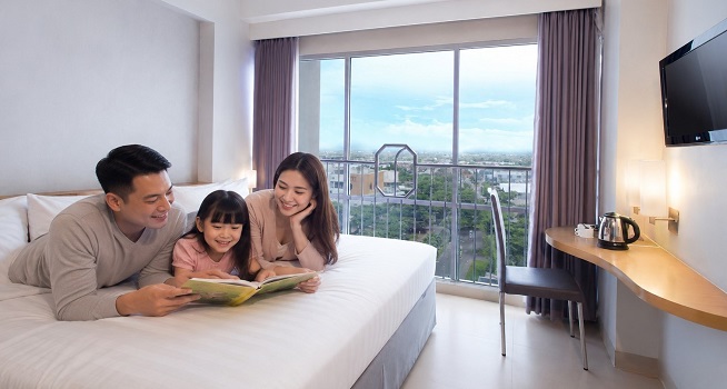 Liburan Sekolah makin Seru di  Favehotel Solo, Bisa Berpetualang di Solo Safari