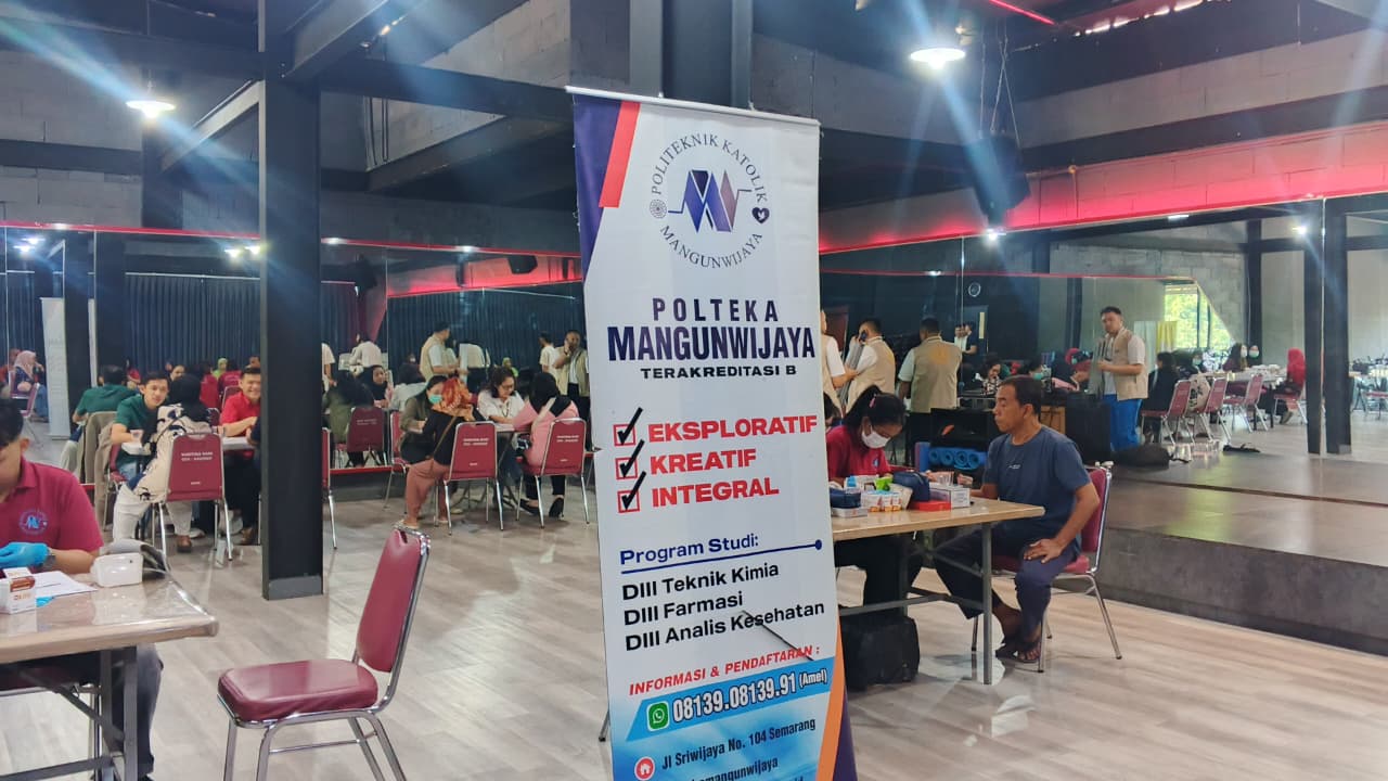Rayakan Anniversary ke-8, FitNation Semarang Ajak Pengusaha Bersama-sama Berbagi untuk Masyarakat