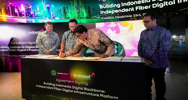 Indosat Gandeng Arsari Group dan Northstar Group Bentuk Platform Serat Optik Digital Independen 