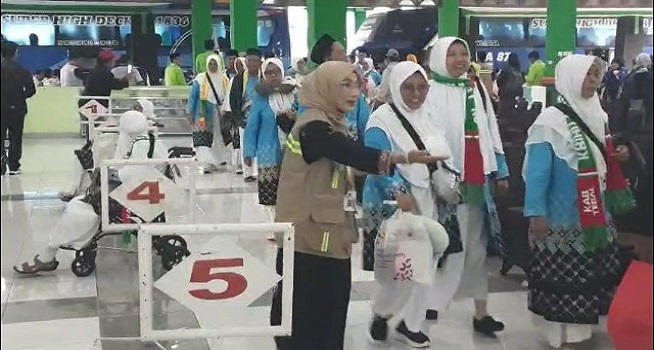 360 Calhaj asal Tegal Mulai Masuk Embarkasi Solo
