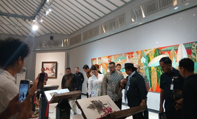 Wamen Kebudayaan RI Hadiri Pembukaan Pameran Seni Emparty Fest di Galeri Taman Budaya Jawa Tengah 