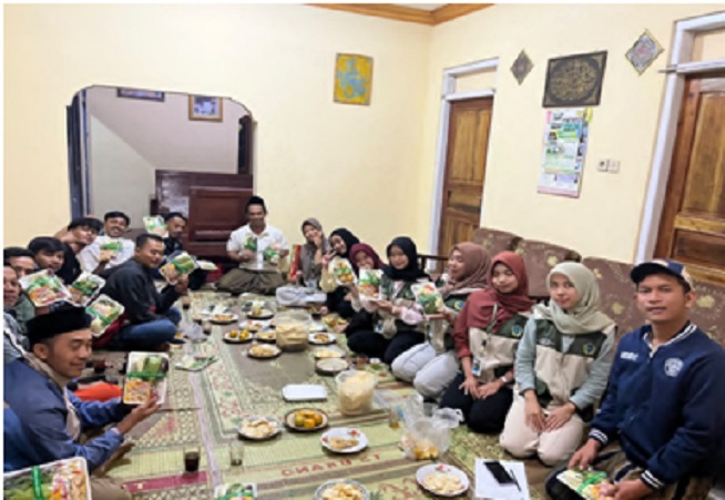 Dari Kebun ke Kemasan: KKN UNW Kelompok 12 Sulap Hasil Tani Ngadikerso Jadi Sayur Pack Bernilai Jual