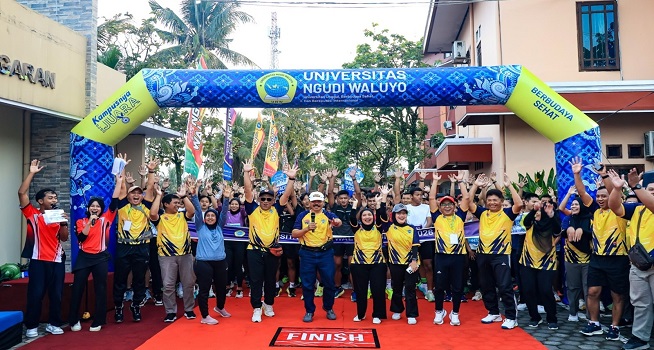 800 Peserta UNW Fun Run 2026 Meriahkan Dies Natalis ke-32 Universitas Ngudi Waluyo