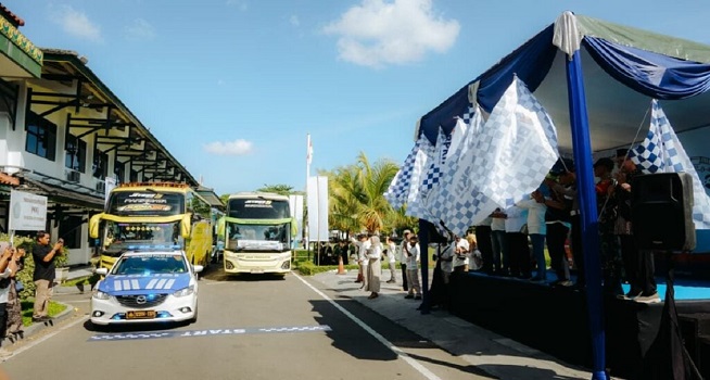 BPKH Berangkatkan Ratusan Peserta Balik Kerja Gratis dari Yogyakarta