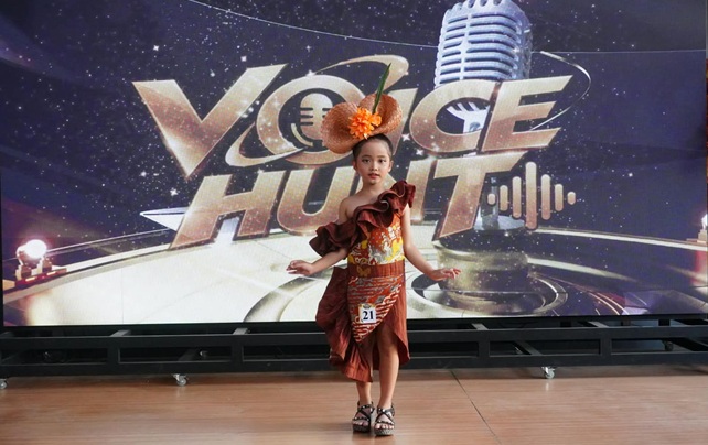 Seratusan Anak Adu Kreativitas di Lomba Mewarnai dan Vokal di Gedung TATV