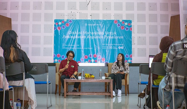 Bedah Strategi Komunikasi Visual, Mahasiswa DKV ISI Surakarta Gandeng Penyuluh KB Sukoharjo