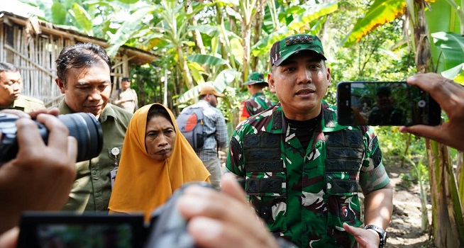 Danrem 074/Warastratama Tinjau TMMD Reguler ke-128 Kodim Sragen