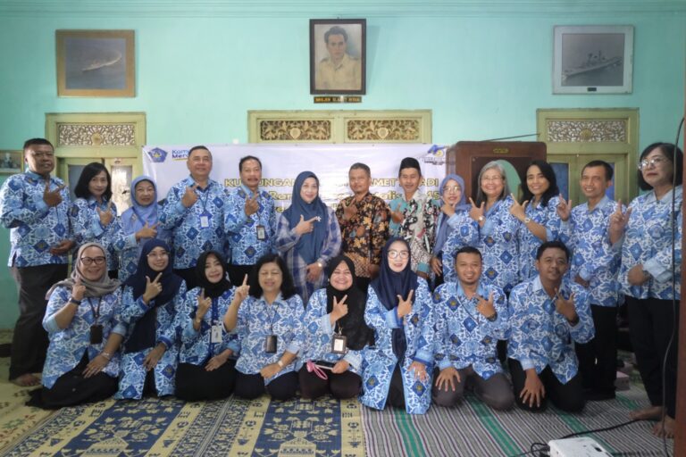Dies Natalis ke-46, Unisri Kunjungi Rumah Pahlawan Slamet Riyadi, Ini Tujuanya