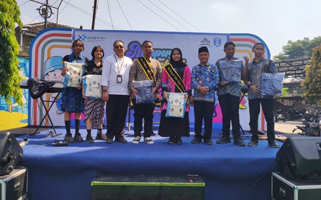 Monumen Pers Goes to School kunjungi SMA Negeri 8 Surakarta