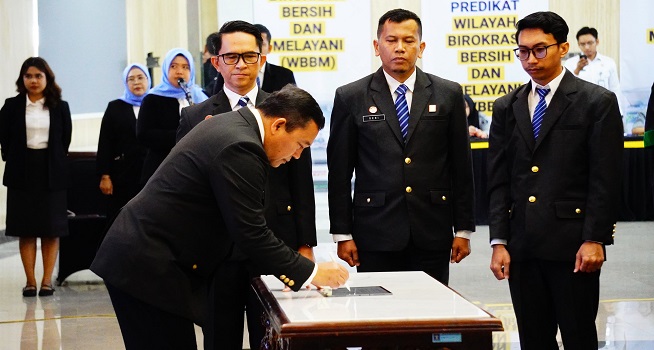 Kakanwil Kemenkum Jateng Lantik WNI Baru, PAW MPD, Notaris Pengganti dan Pejabat Nonmanajerial