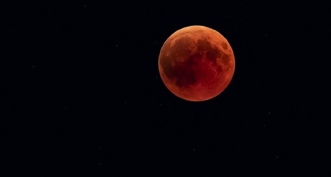 Saksikan Fenomena Gerhana Bulan Total Malam Ini, Berlangsung 1 Jam
