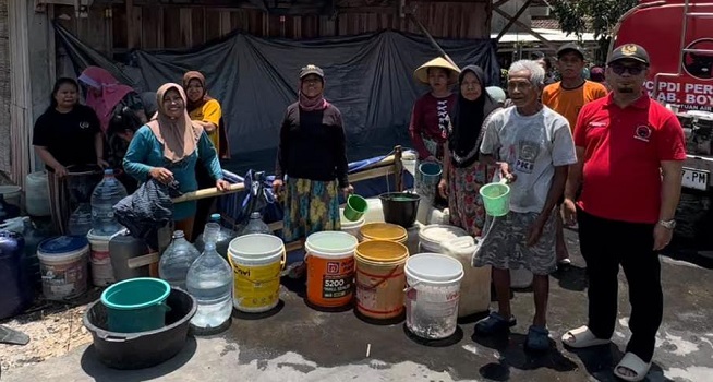 PDIP Boyolali Salurkan Air Bersih ke Wilayah Utara, Capai 20 Tangki per Hari