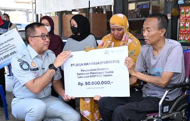 Dalam 24 Jam, Dirut Jasa Raharja Serahkan Santunan kepada Ahli Waris Korban Kebakaran KMP Putri Yasmin 
