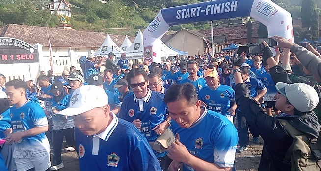 Ribuan Guru Semarakkan Fun Run 5K di Selo Boyolali