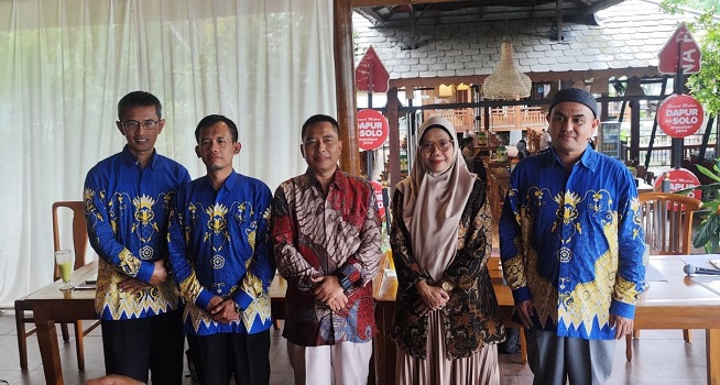 UMS Kukuhkan 5 Guru Besar Baru, Prof Suranto Soroti Technopreneurship