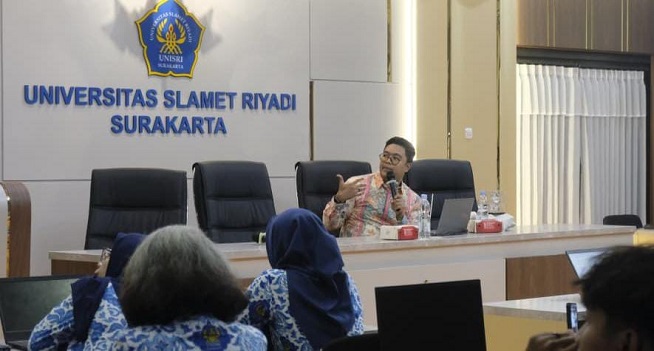 UPT Perpustakaan UNISRI Gelar Workshop Akses Jurnal ScienceDirect dan Penulisan Artikel Standar Scopus