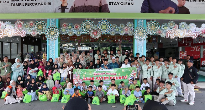 OSIS SMA IT Nur Hidayah Gandeng LAZ Berbagi Kebahagiaan dengan Anak Yatim dan Dhuafa
