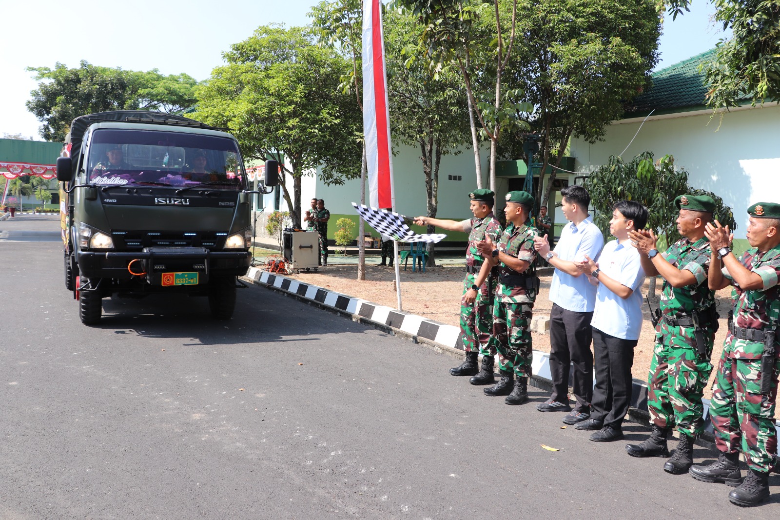BRIGIF 6/TSB Kirim Bantuan Kemanusiaan untuk Korban Gempa NTT
