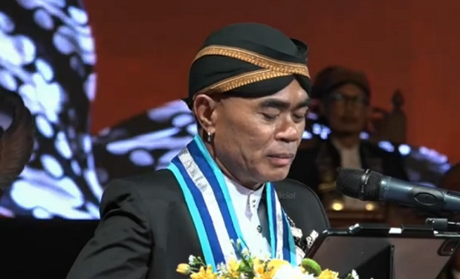 Dikukuhkan Guru Besar Isi Surakarta, Maestro Tari Eko Pece Usung Konsep Koreografi Epistemik