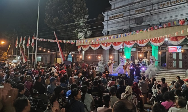 Live Music Monpers Koesplus Night With Kidung Riang