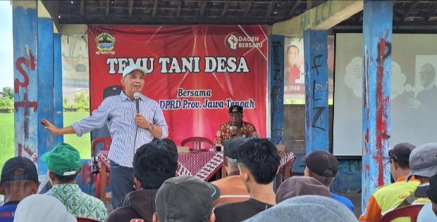 Harga Pangan Terus Meningkat, Sumanto Minta Para Petani Bangga dengan Pekerjaannya